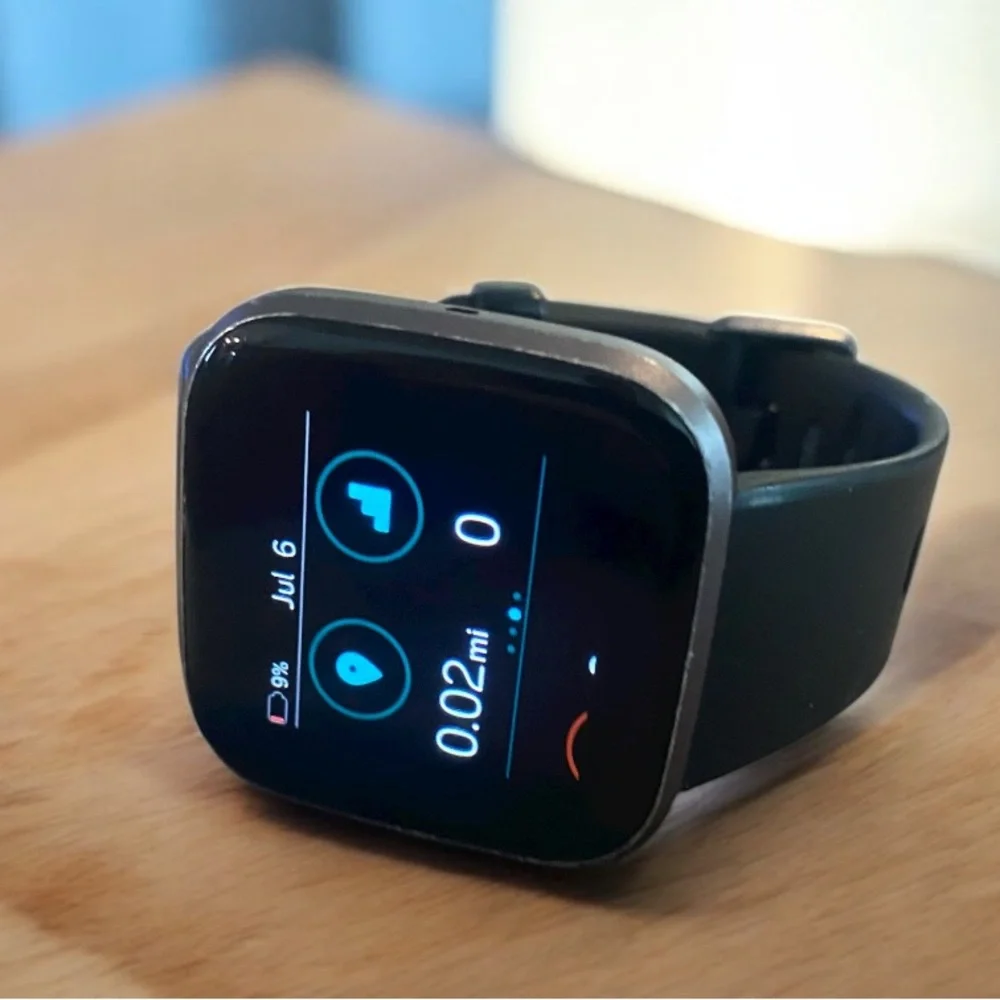 Fitbit Versa 2 Smartwatch Fitness Tracker with Small Black Band - Picture 3 of 3